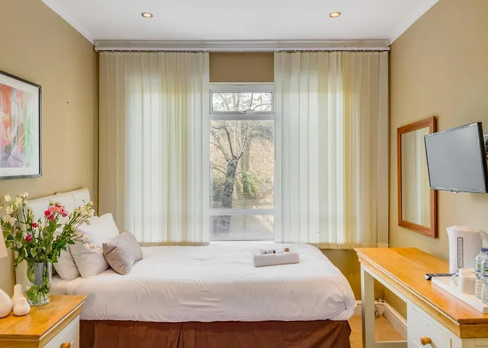 1 Lexham Gardens Hotel