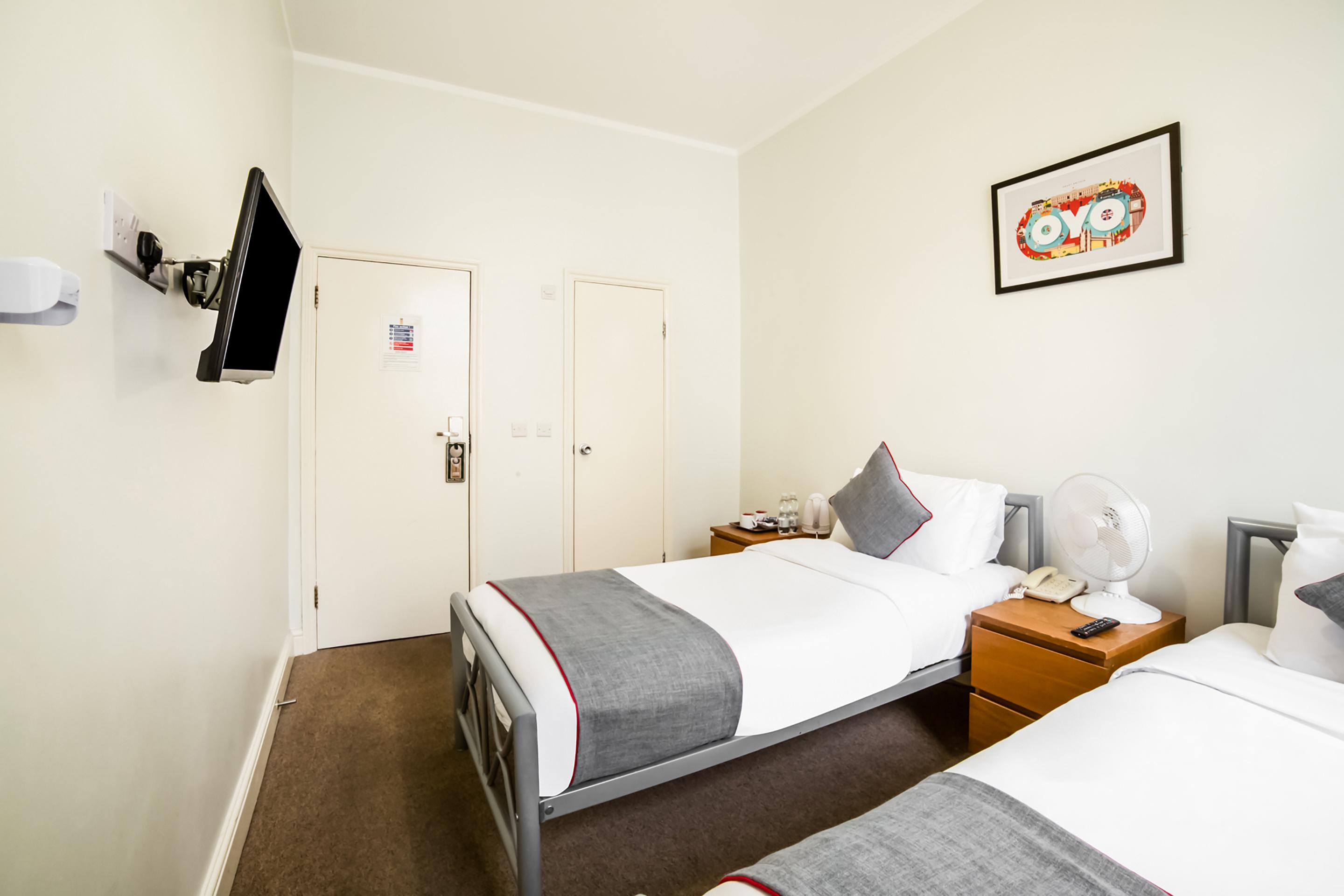 1 Lexham Gardens 3* London